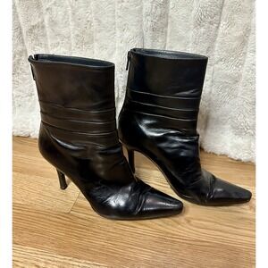 Stuart Weitzman black leather high-heel ankle booties size 5B